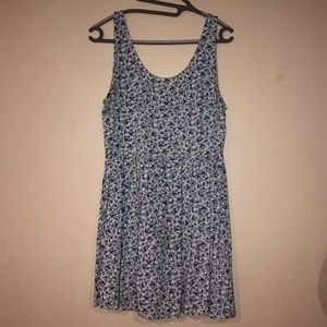 Sleeveless skater dress